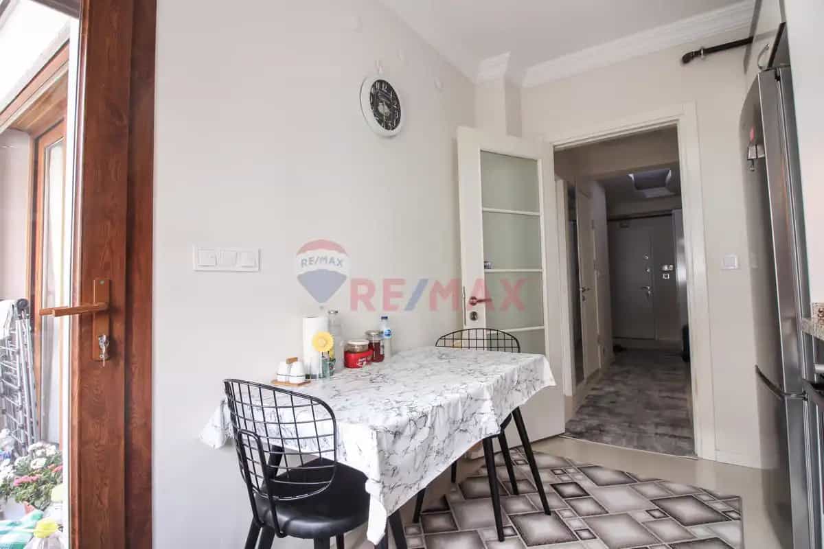 Condominium in , İzmir 11933713