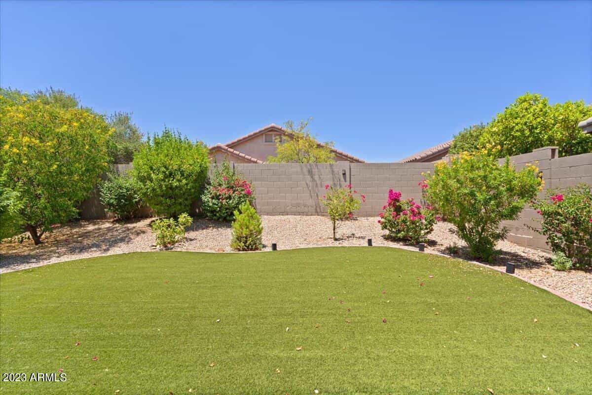 House in Scottsdale, 10254 East Blanche Drive 11933724
