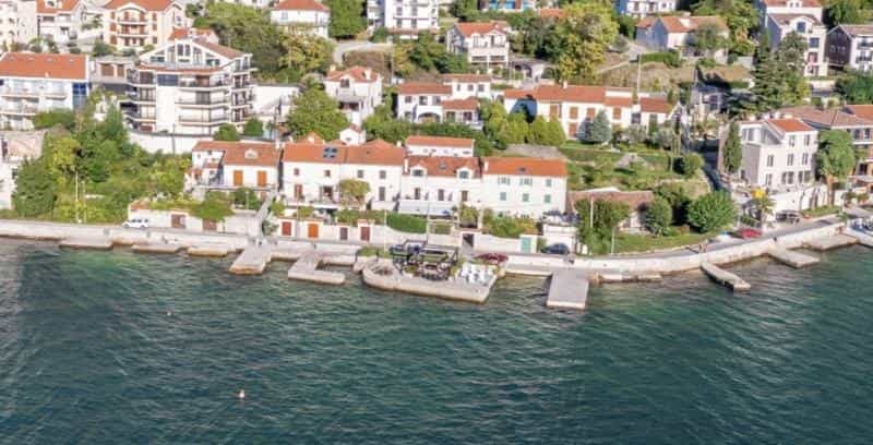 房子 在 Kotor, Kotor Municipality 11933825