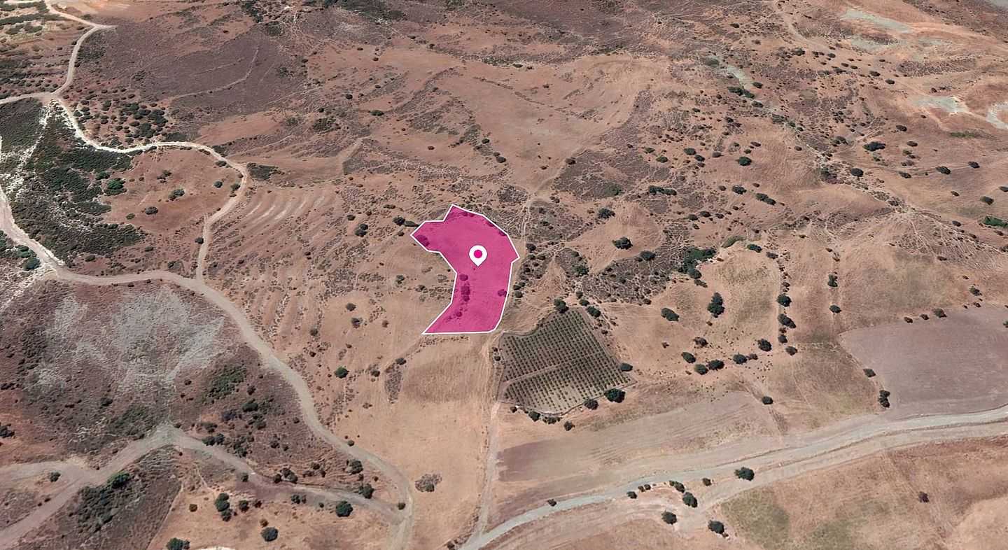 Land im Mesa Chorio, Pafos 11934235