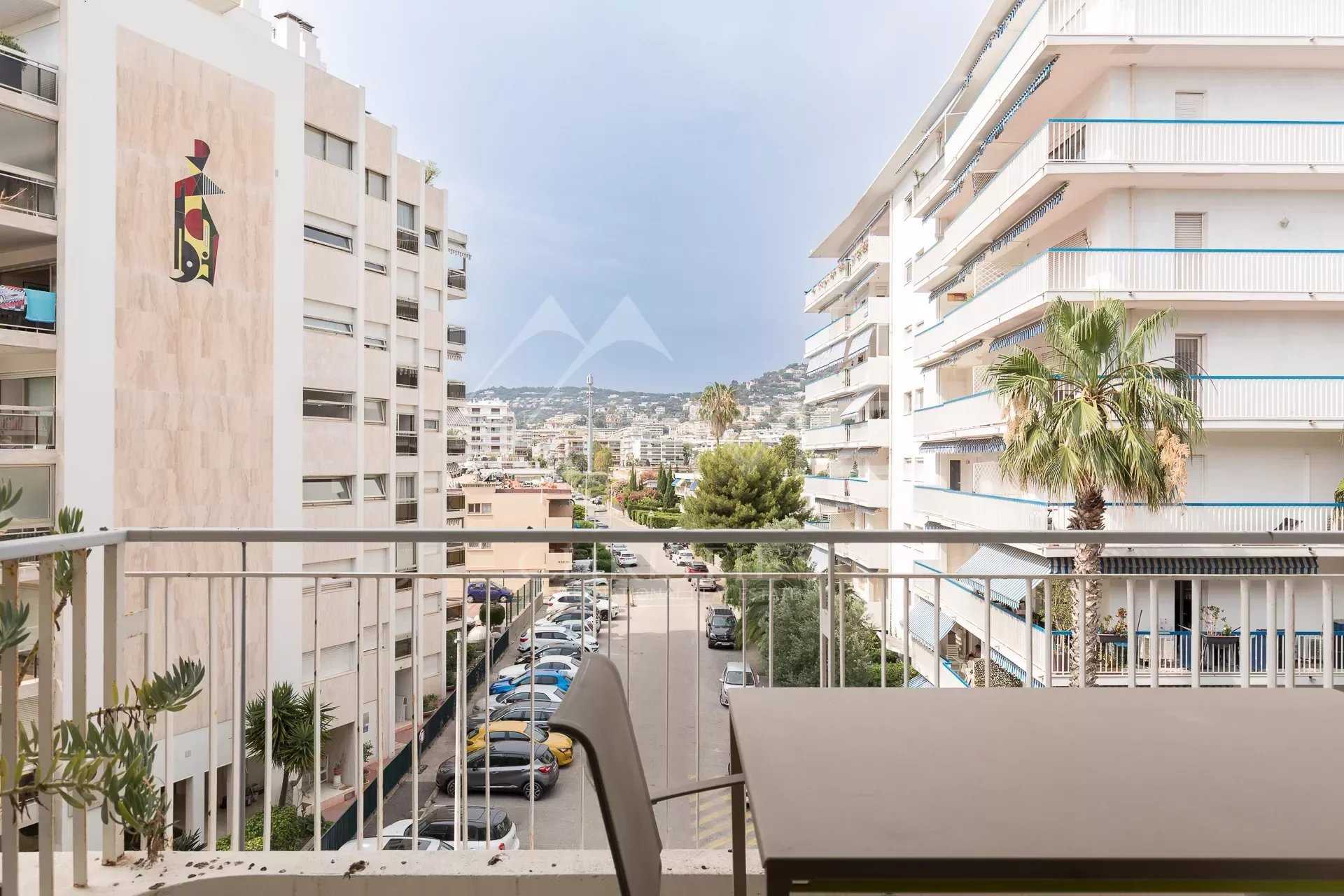 Condominio nel Cannes, Alpes-Maritimes 11934408