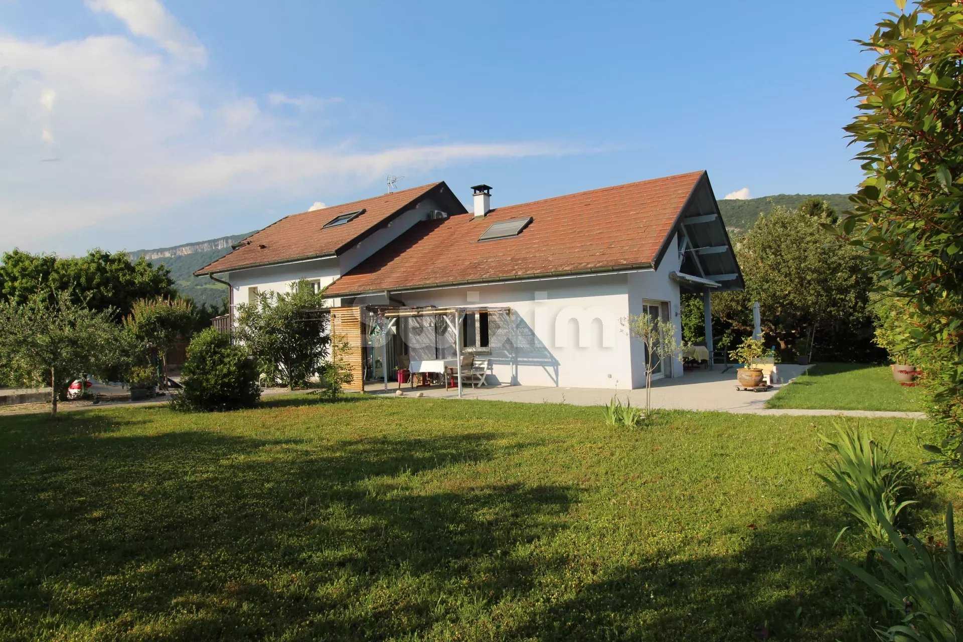 σπίτι σε Aix-les-Bains, Ωβέρνη-Ροδανός-Άλπεις 11934419