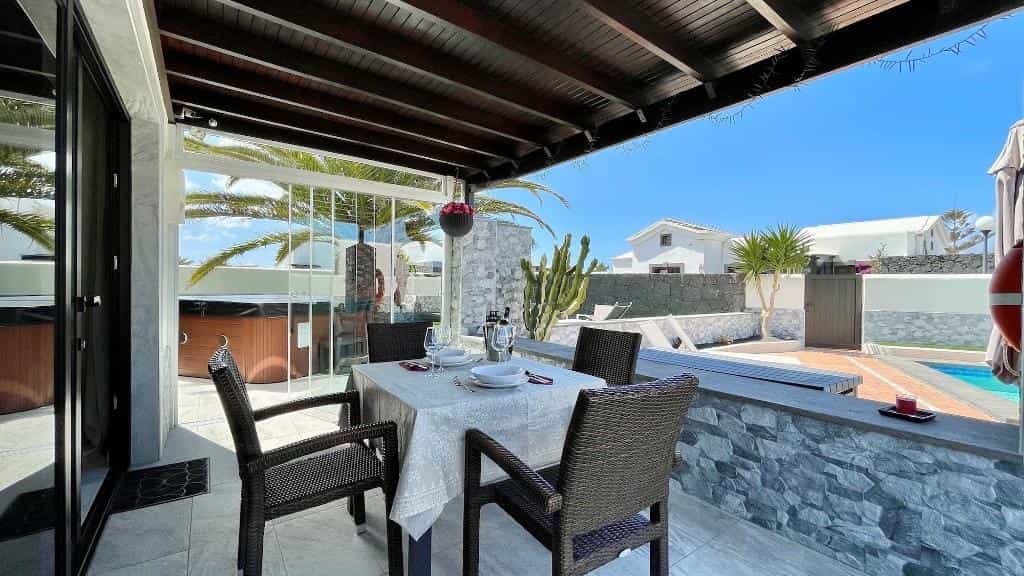 Haus im Playa Blanca, Canarias 11934461