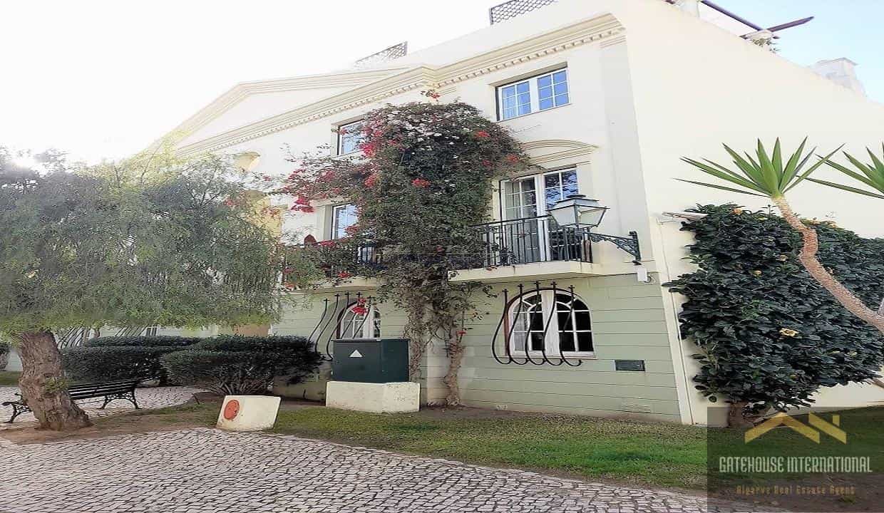 Huis in Quarteira, Faro 11935088
