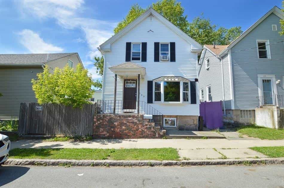 casa en Nueva Bedford, Massachusetts 11936438