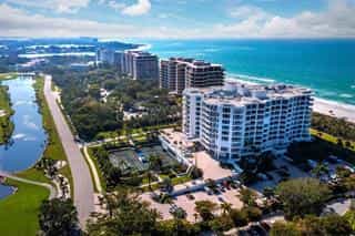 Condominium in Longboat Key, Florida 11936455