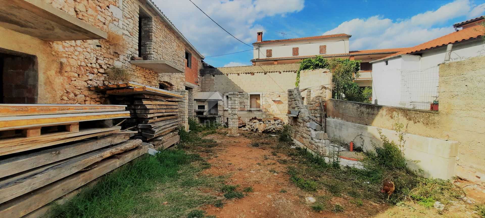 Hus i Kaštelir, Istria County 11936740