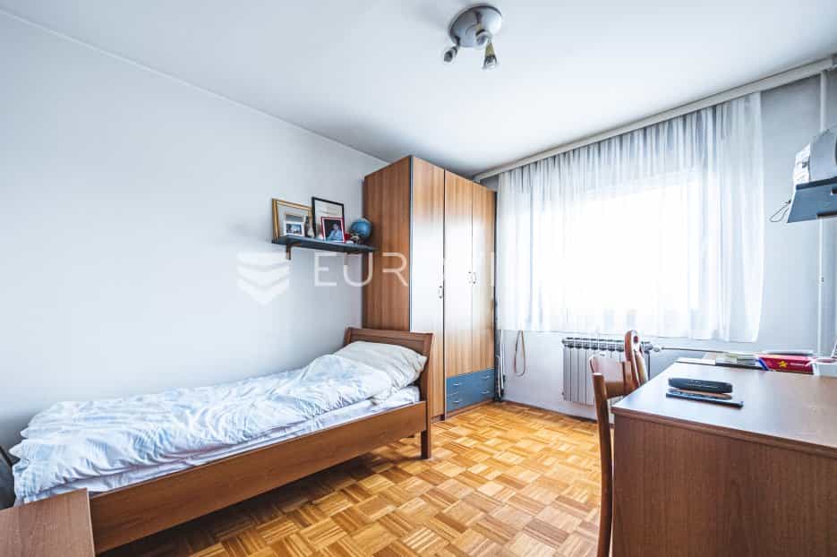 公寓 在 Zagreb,  11936831