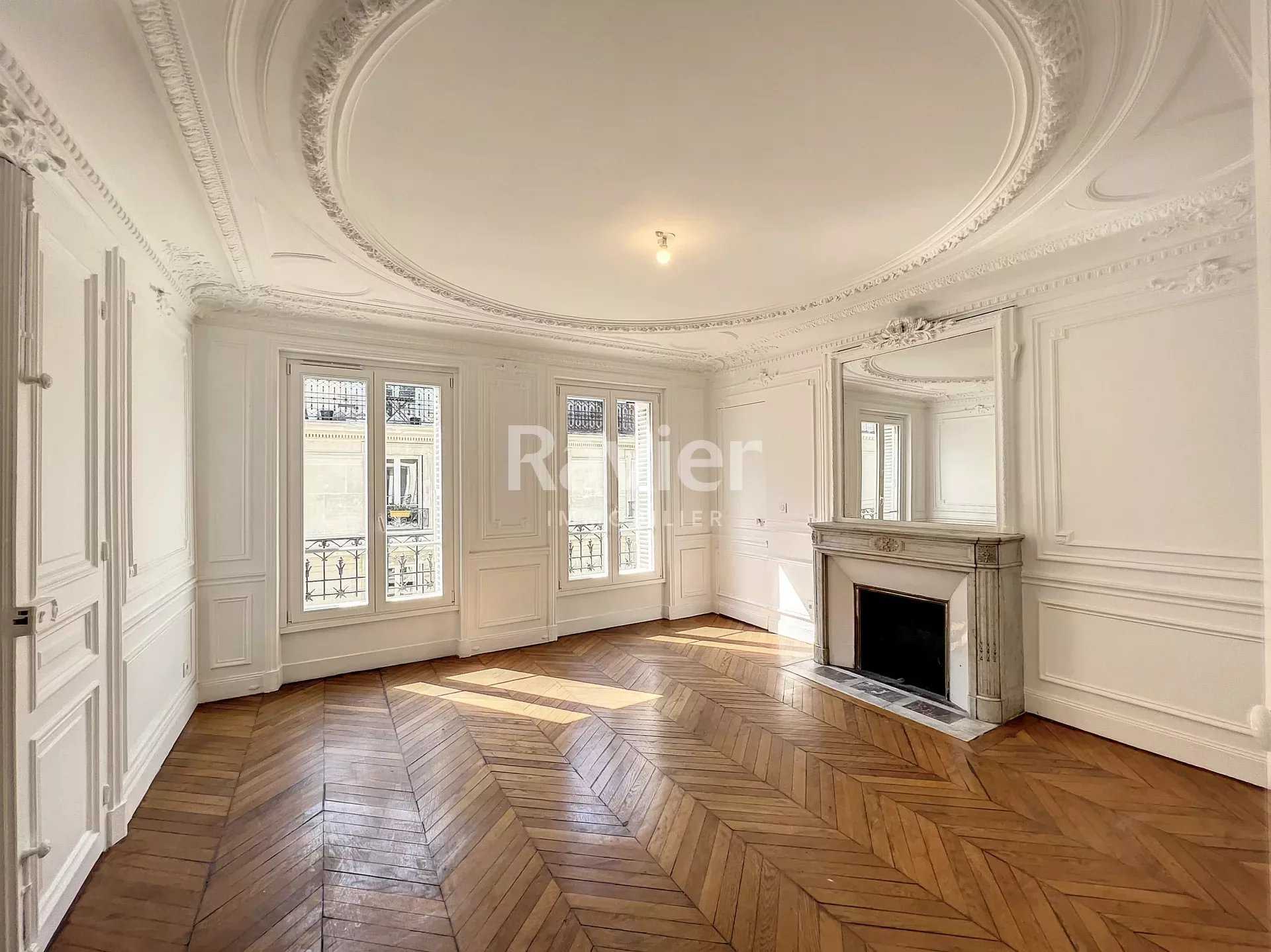 Condominium in Parijs, Ile-de-France 11937275