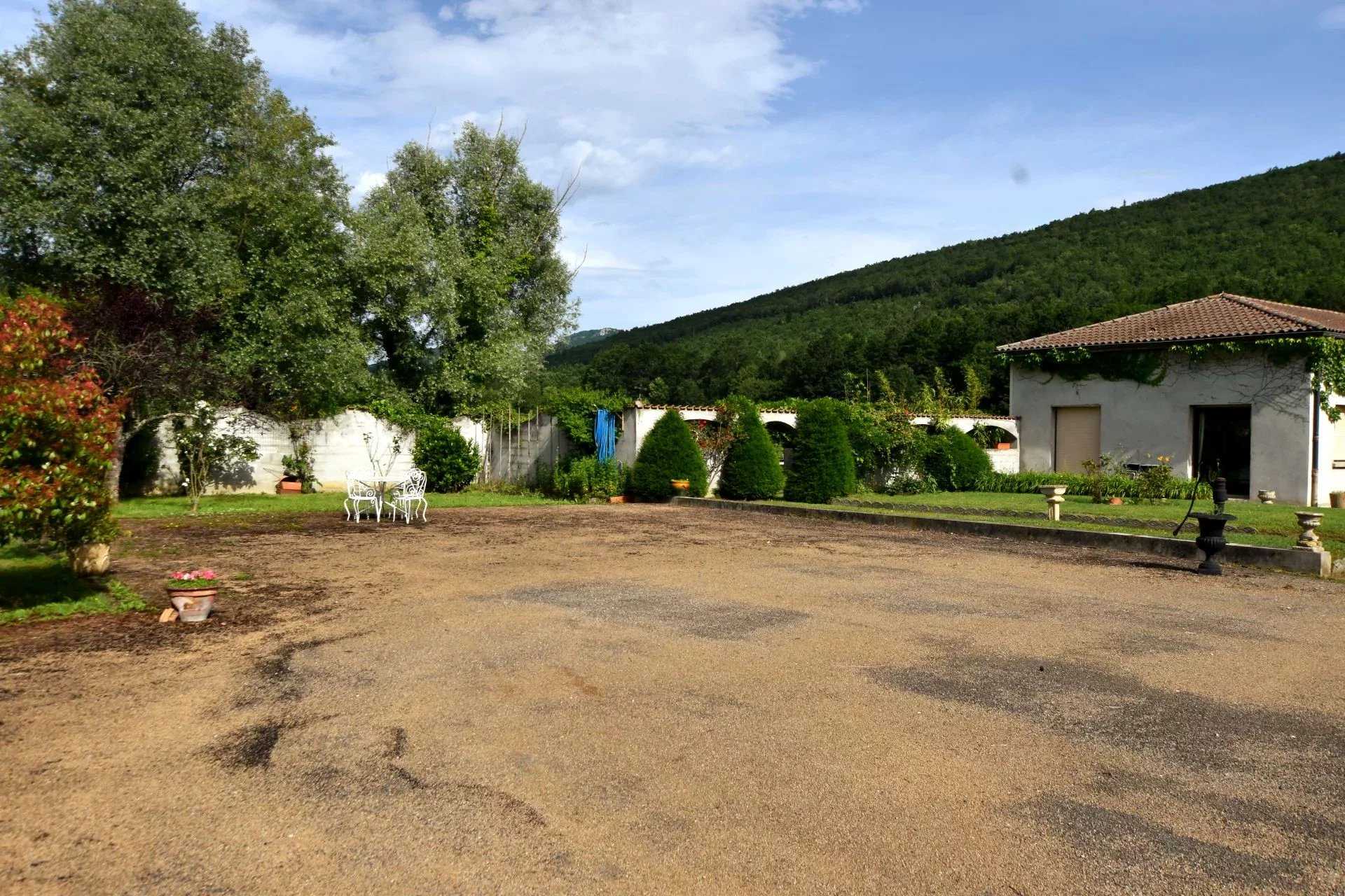 Residencial en Villeneuve-d'Olmes, Ariège 11937288