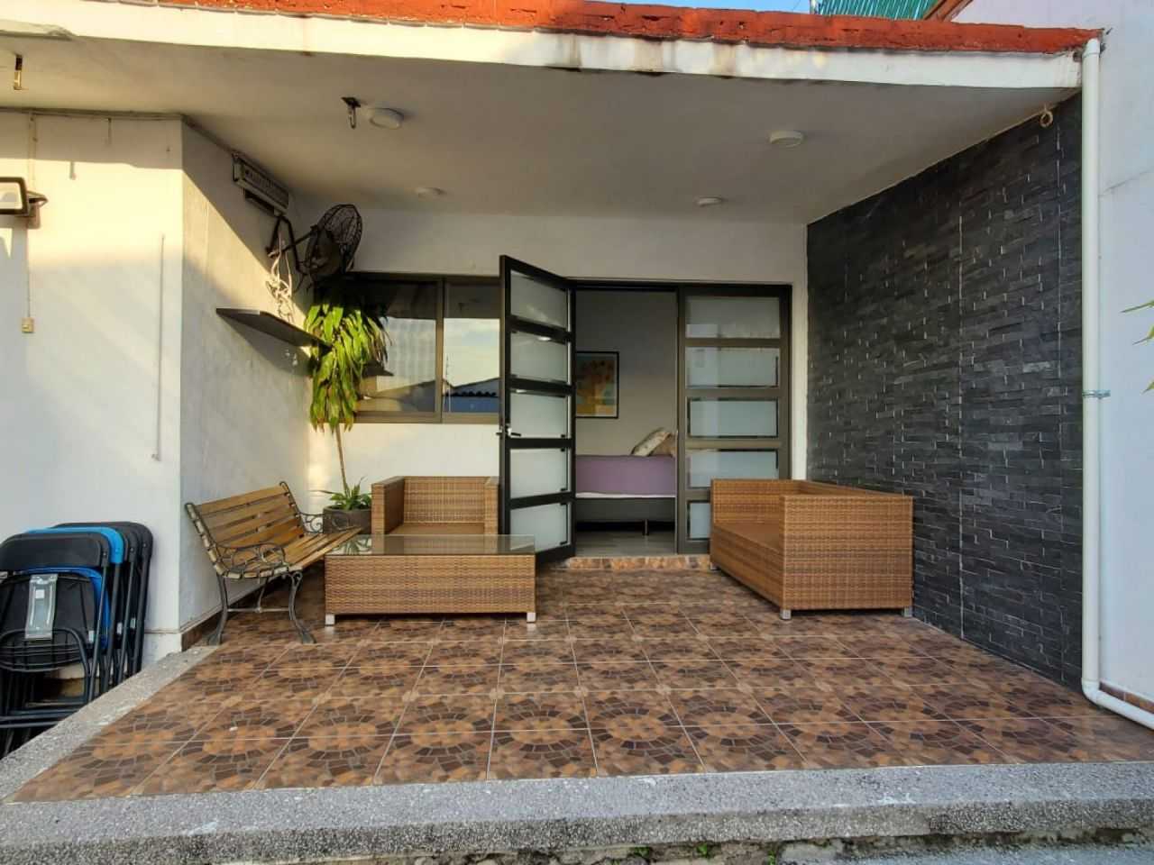 House in Cuernavaca, Morelos 11937400
