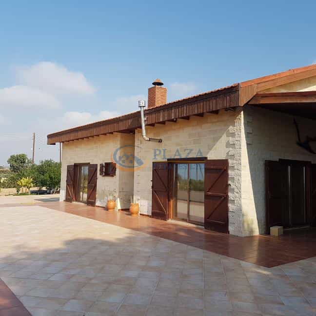House in Zygi, Larnaka 11946100