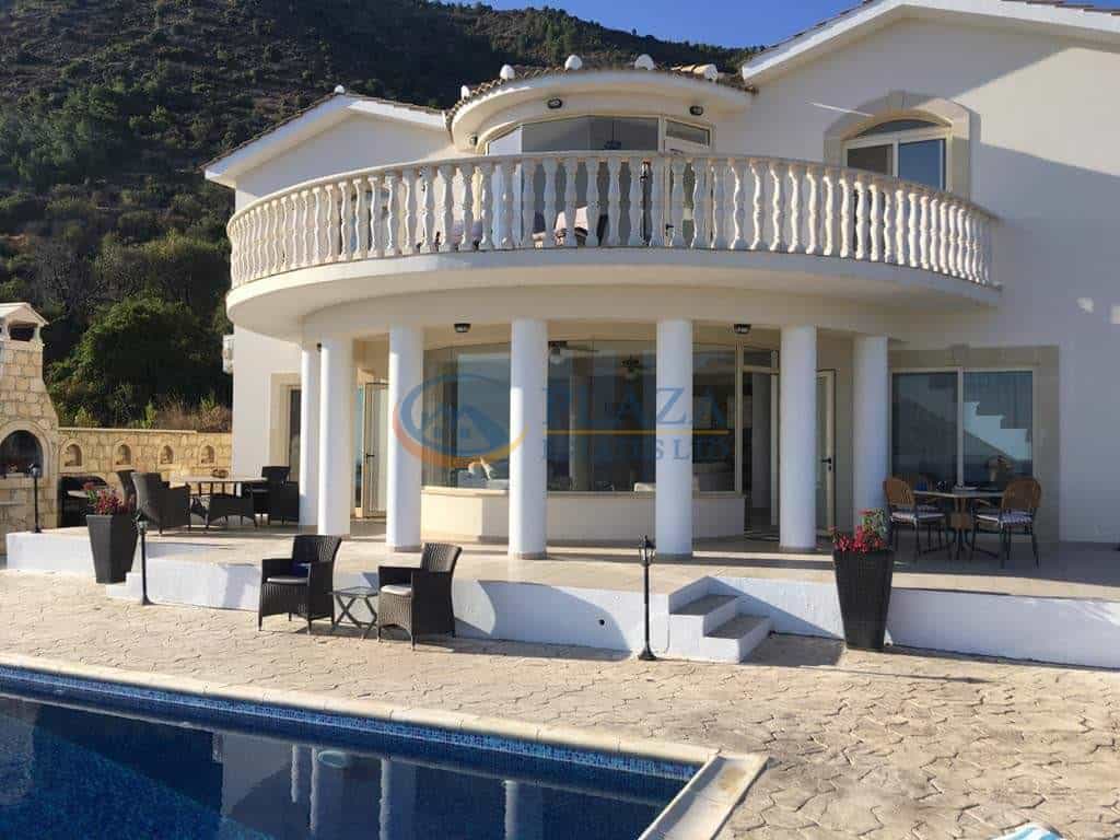 Dom w Pomos, Paphos 11946447