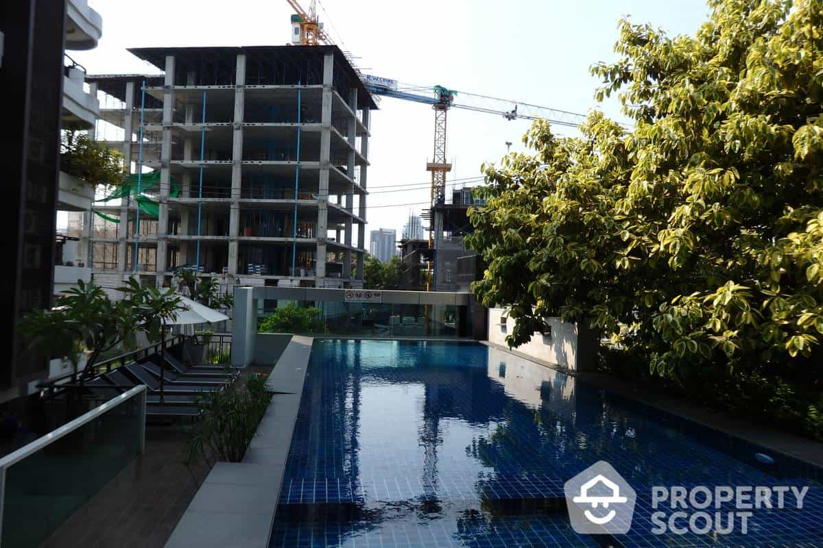Condominium in Phra Khanong, Krung Thep Maha Nakhon 11948200