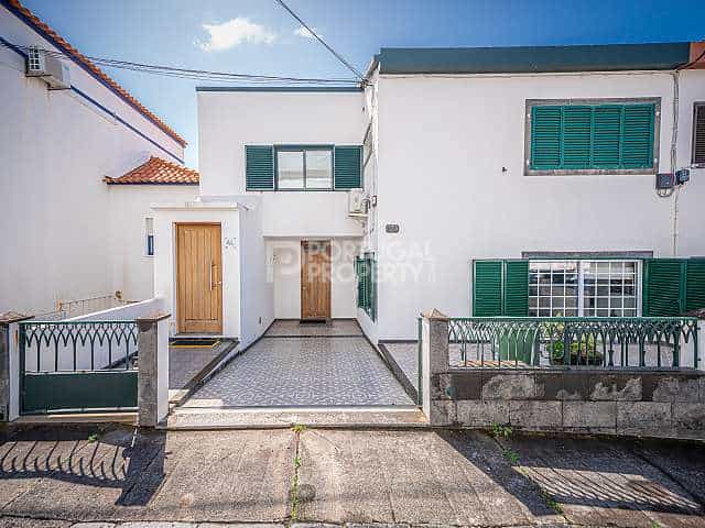 House in Ponta Delgada, Azores 11953780