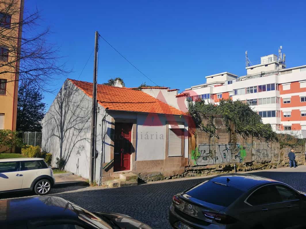 Кондоминиум в , Porto District 11953827