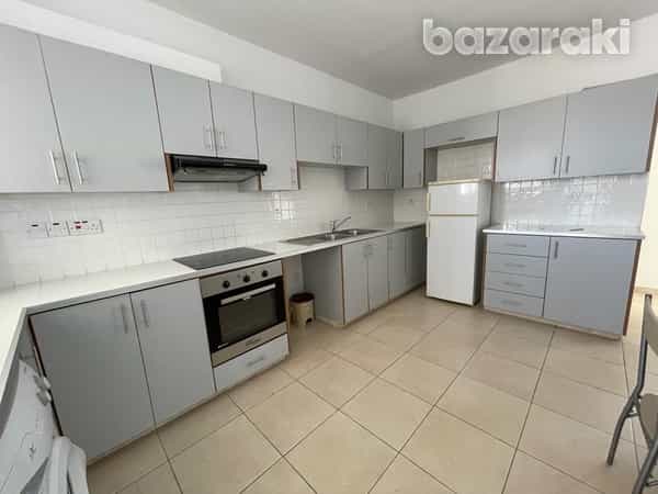 Condominium in Kato Polemidia, Limassol 11953832
