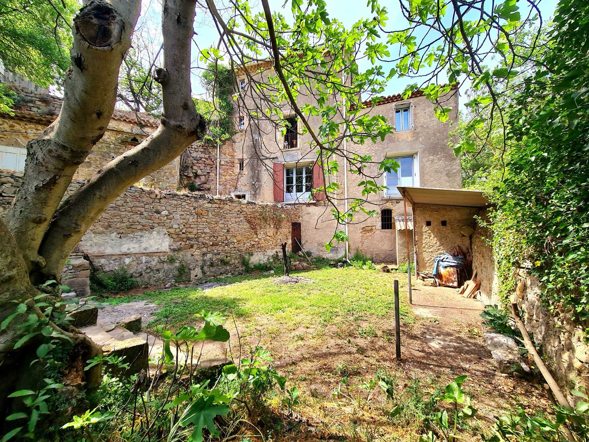 Talo sisään Pezenas, Occitanie 11953919