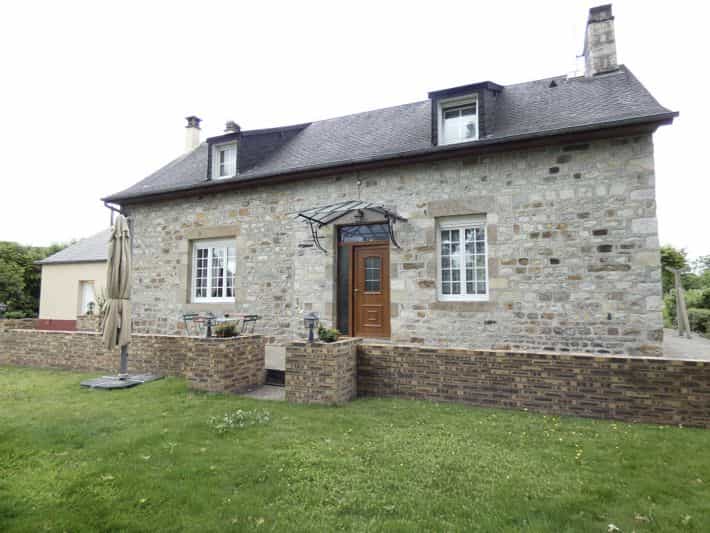 жилой дом в Сен-Жан-дю-Корай, Нормандия 11954012
