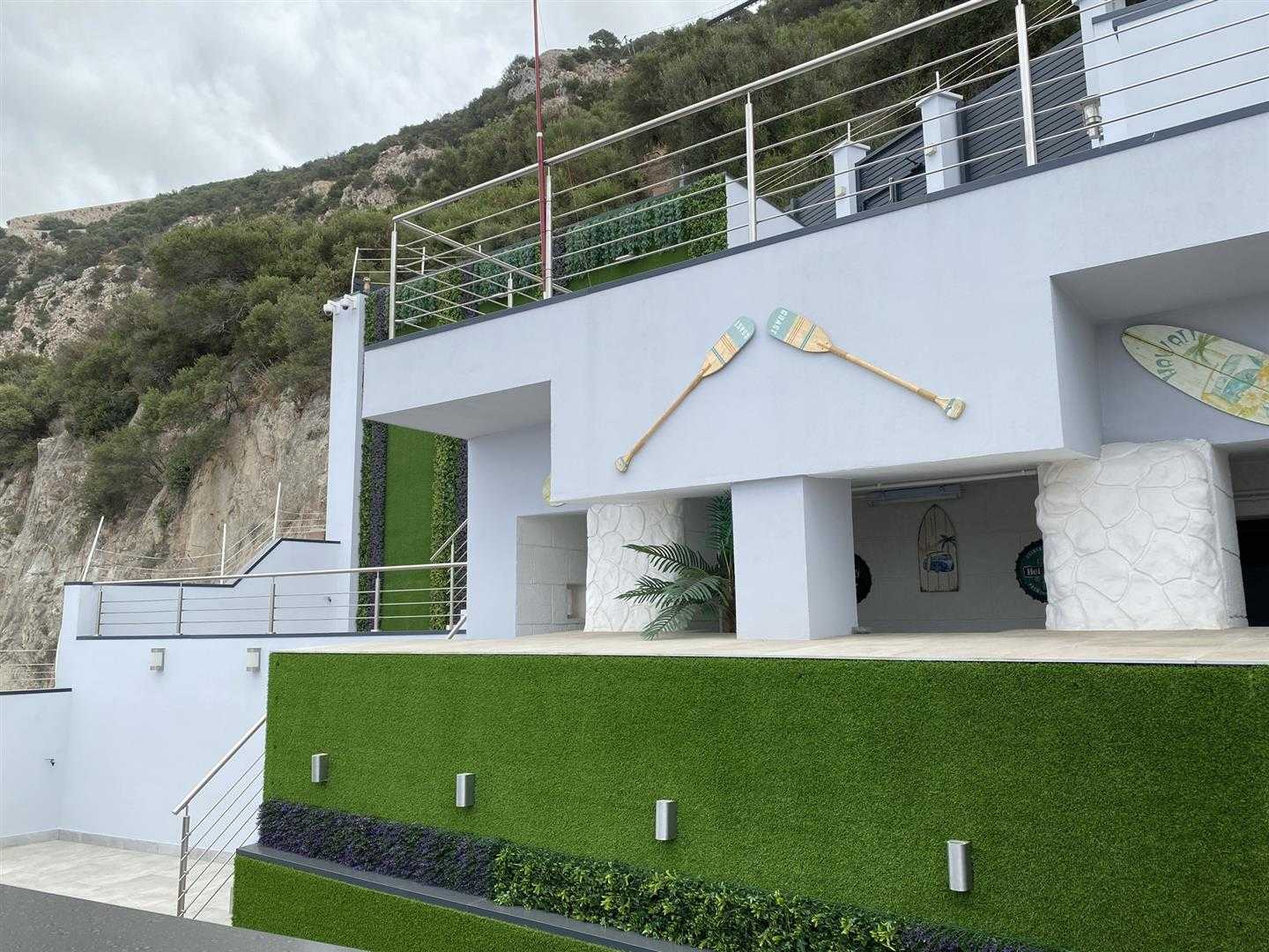집 에 Gibraltar,  11954269