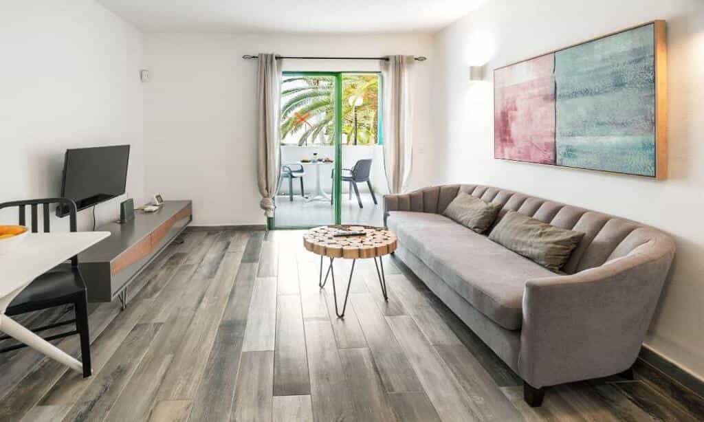 Condominium in Arrecife, Canary Islands 11954395