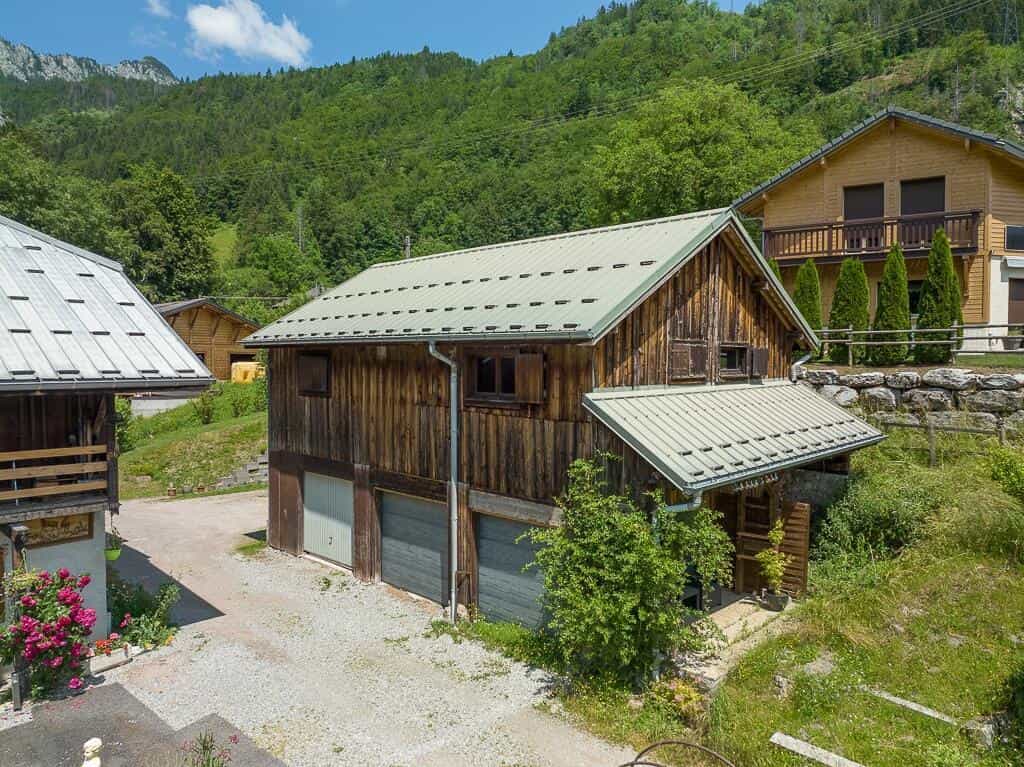 Condominium in Biot, Auvergne-Rhône-Alpes 11954552