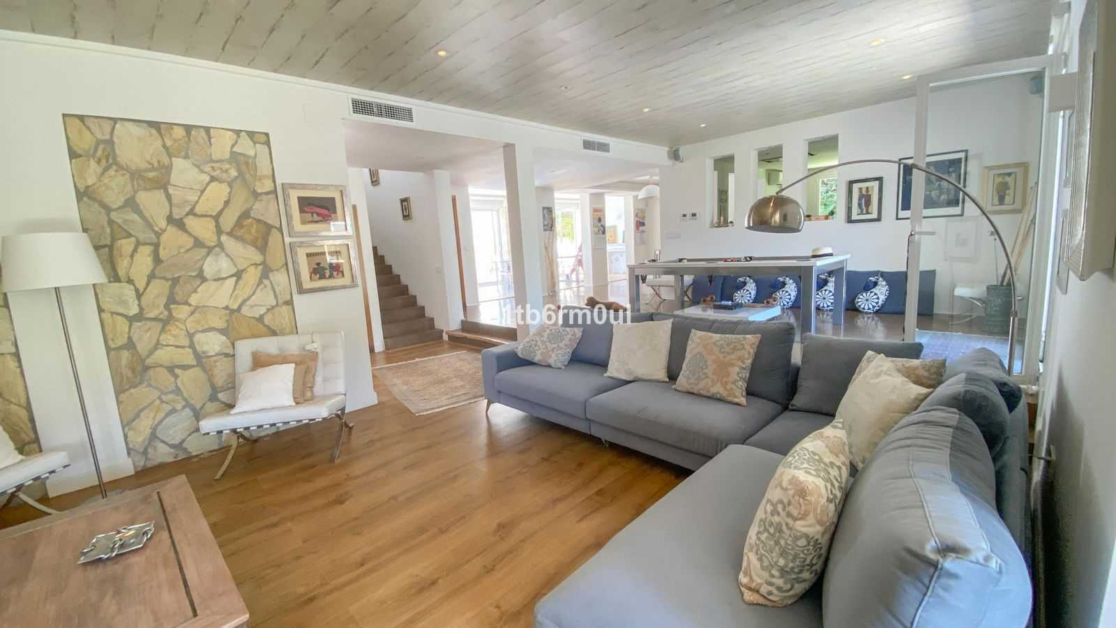 House in Laguna Beach, California 11954948