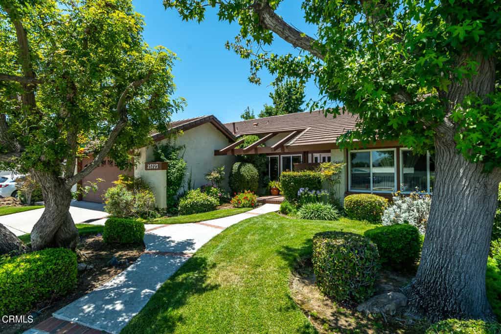 House in Santa Clarita, California 11955491