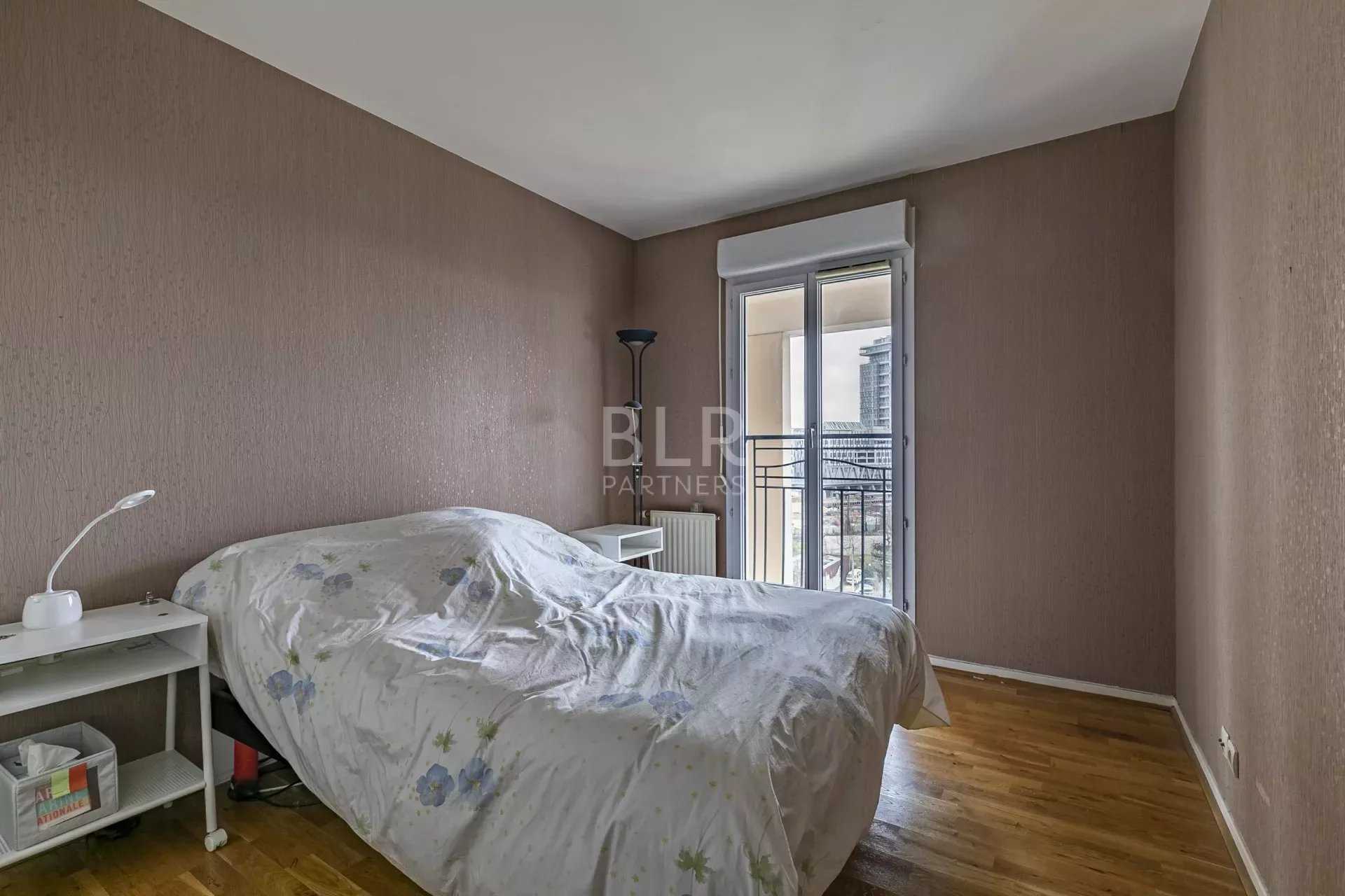 公寓 在 Courbevoie, Hauts-de-Seine 11956821