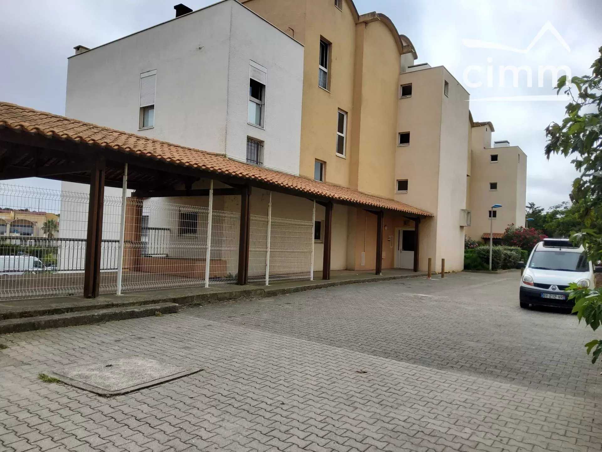 Condominium in Gruissan, Aude 11956828
