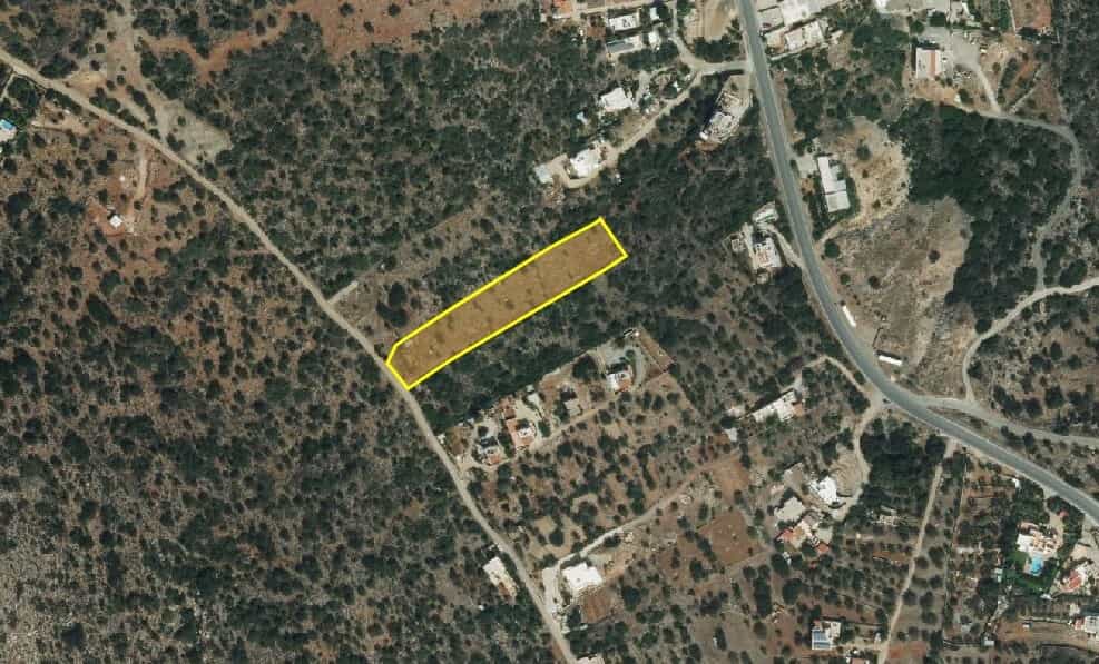 Tanah dalam Agios Nikolaos, Kriti 11957520