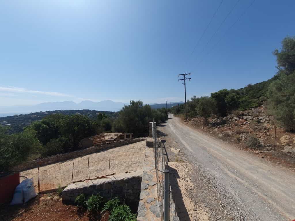 Terre dans Agios Nikolaos, Kriti 11957520