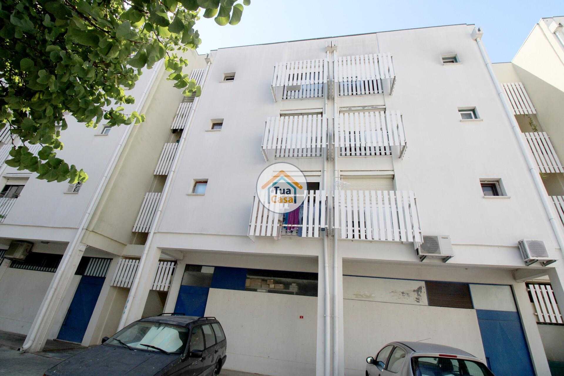Condominium in Evora, Évora District 11957532