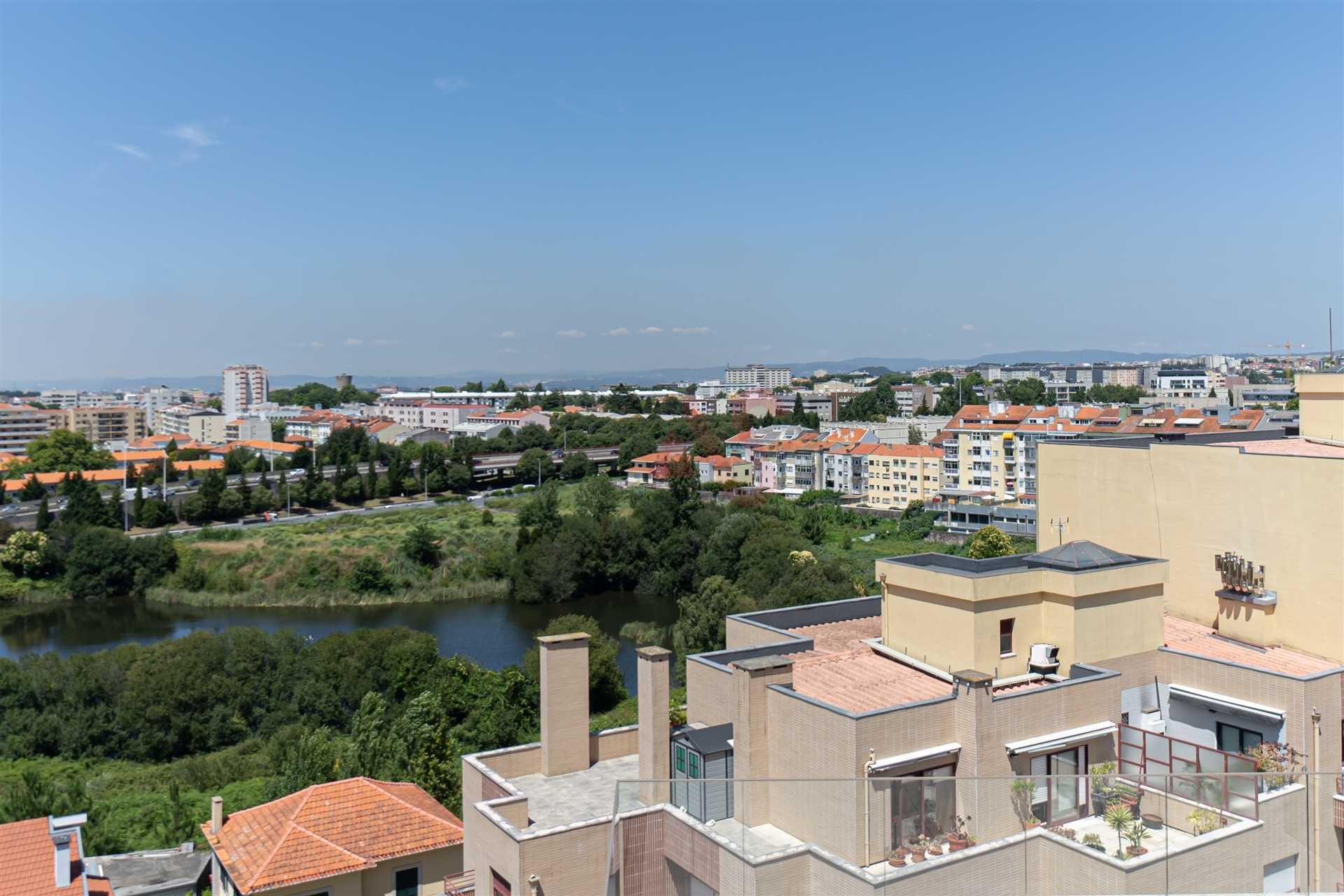 Condominium in , Porto District 11957734