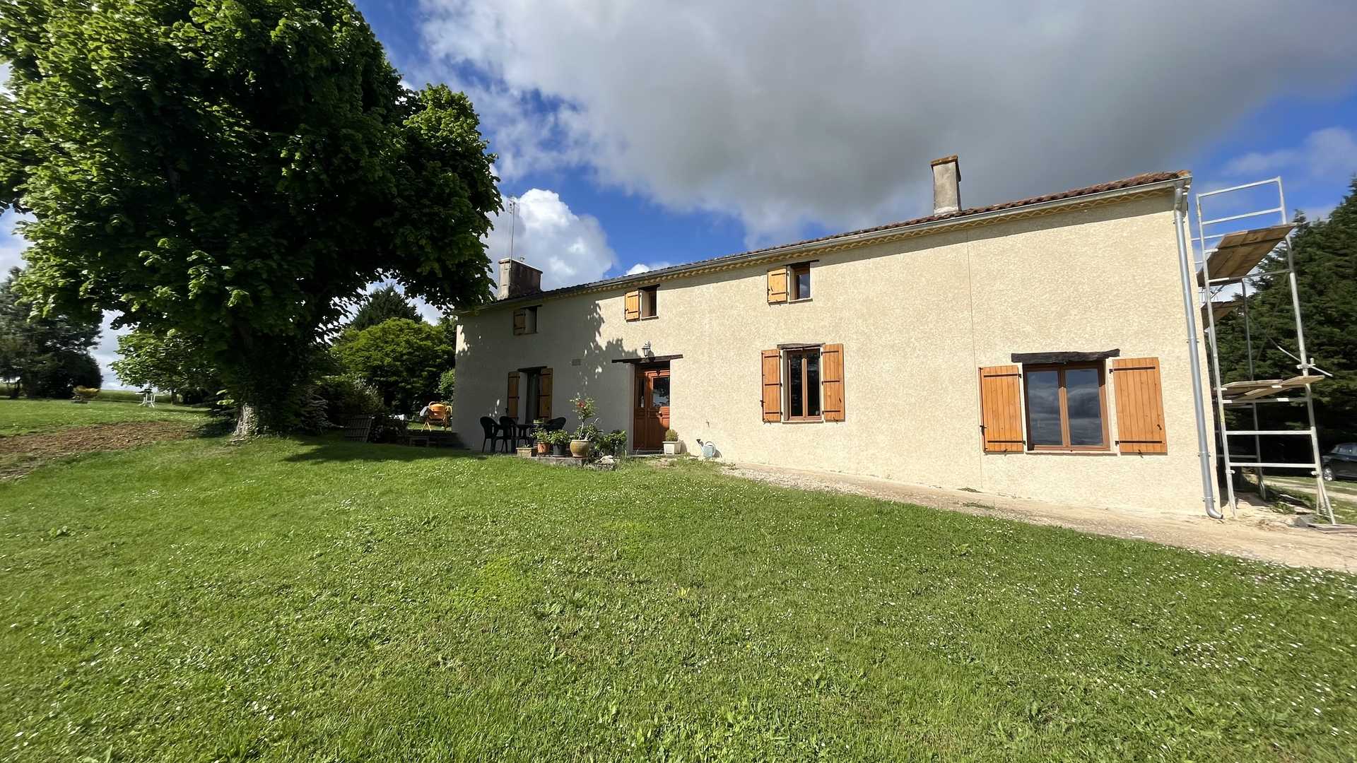 House in Puysserampion, Nouvelle-Aquitaine 11957829