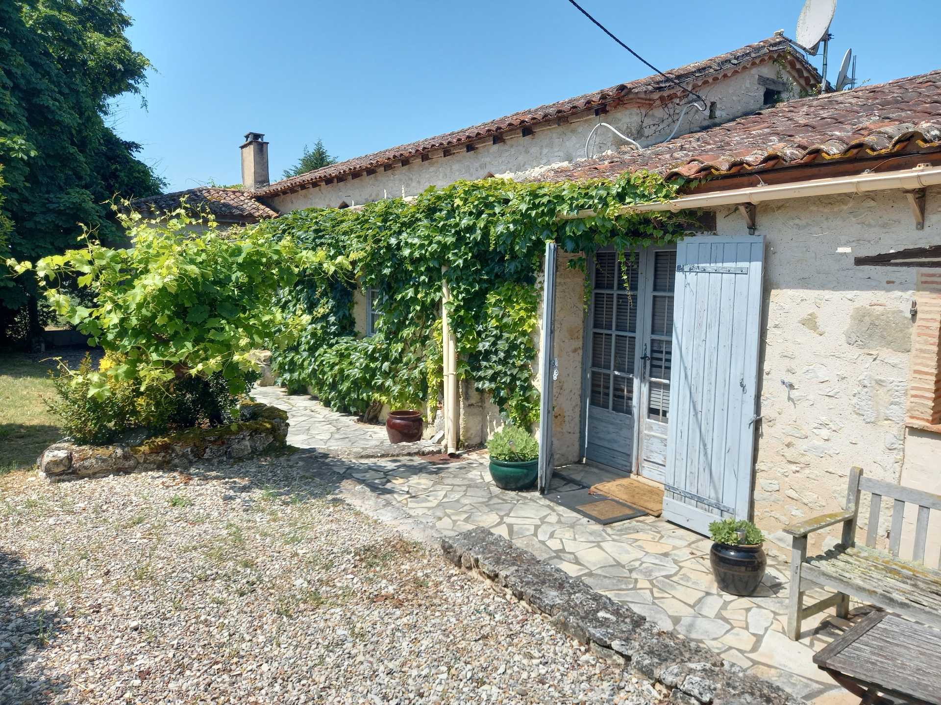 House in Monflanquin, Nouvelle-Aquitaine 11957830