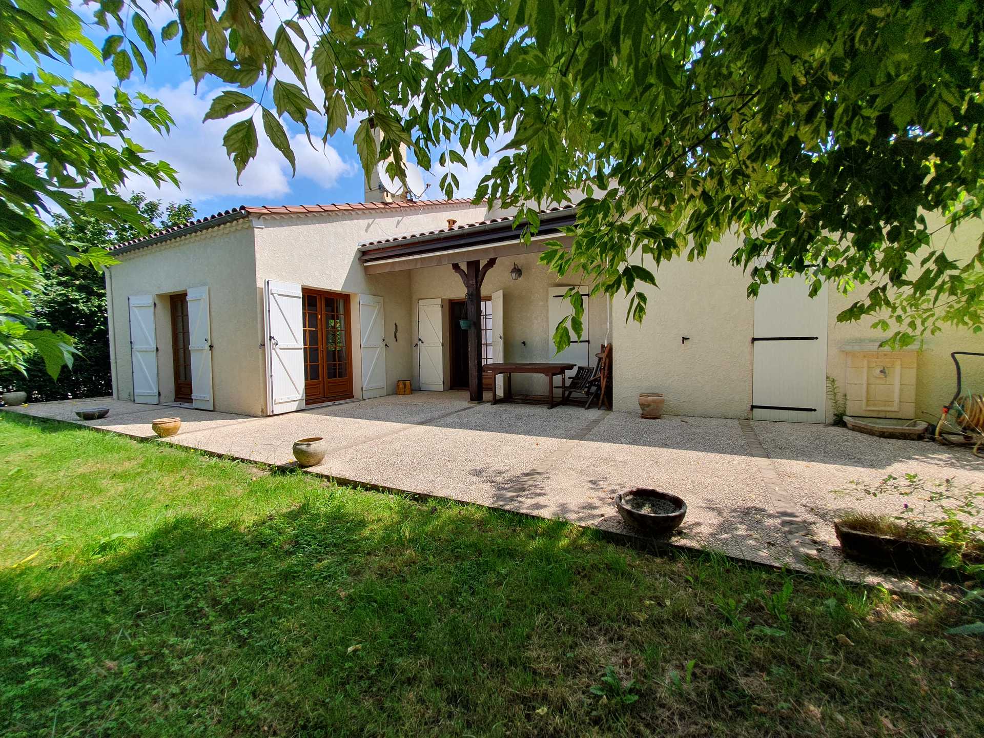 بيت في Lauzun, Nouvelle-Aquitaine 11957831