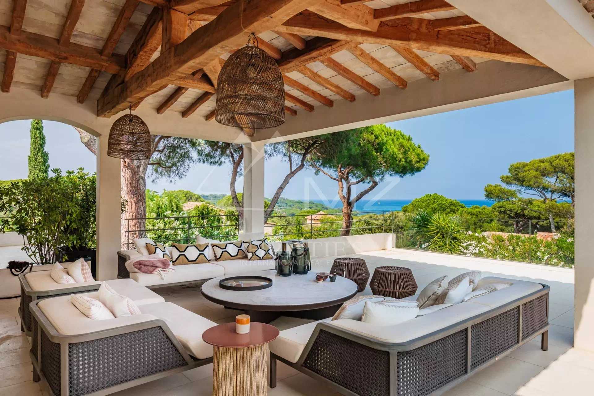 House in Saint-Tropez, Provence-Alpes-Cote d'Azur 11959301