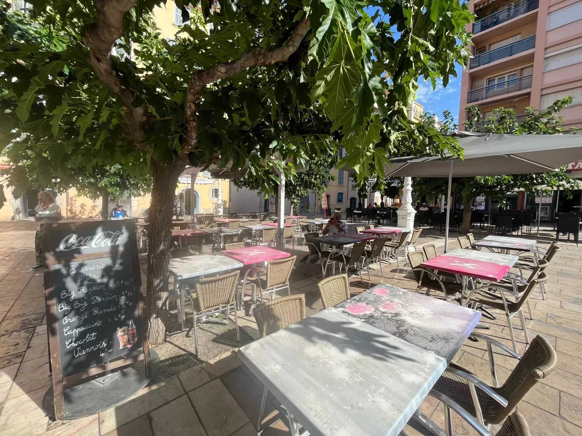 Andere in Toulon, Provence-Alpes-Cote d'Azur 11959321