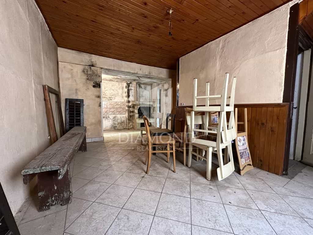 жилой дом в Воднян, Истарска Зупания 11959546