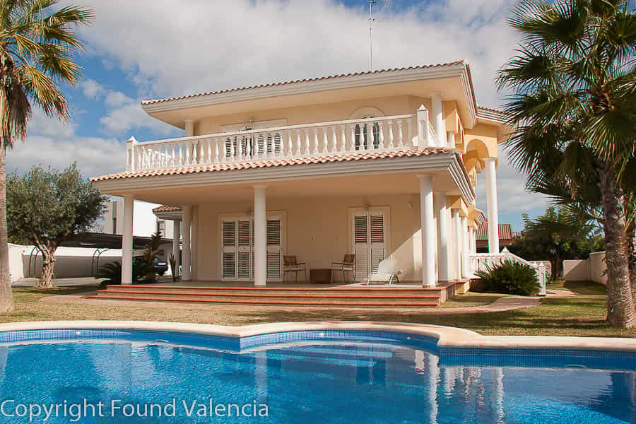 Huis in La Eliana, Valencia 11959978