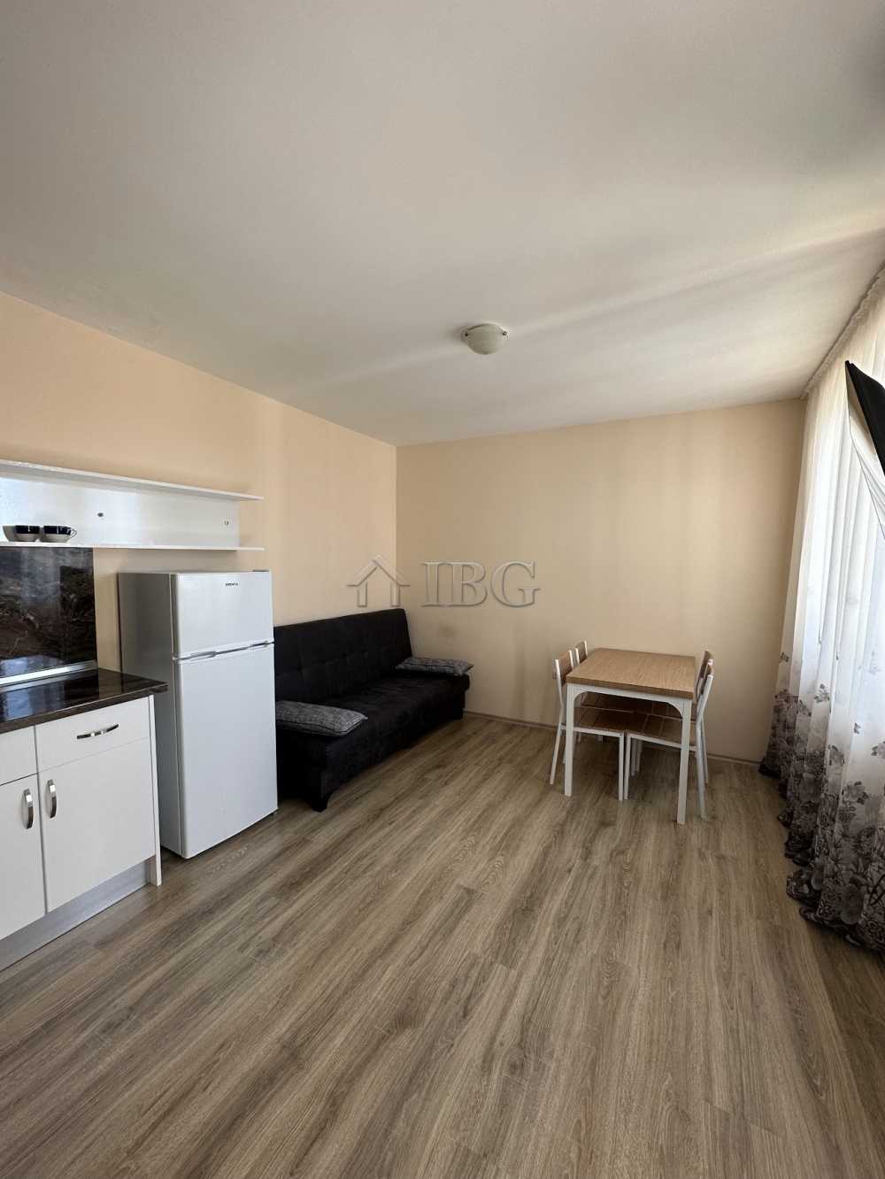 Condominium in Ravda, Burgas 11960411