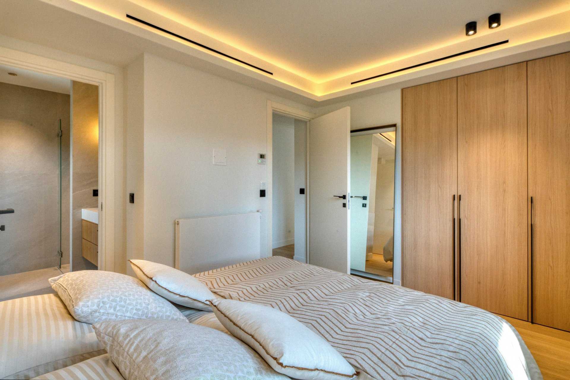 公寓 在 Cannes, Provence-Alpes-Côte d'Azur 11960415