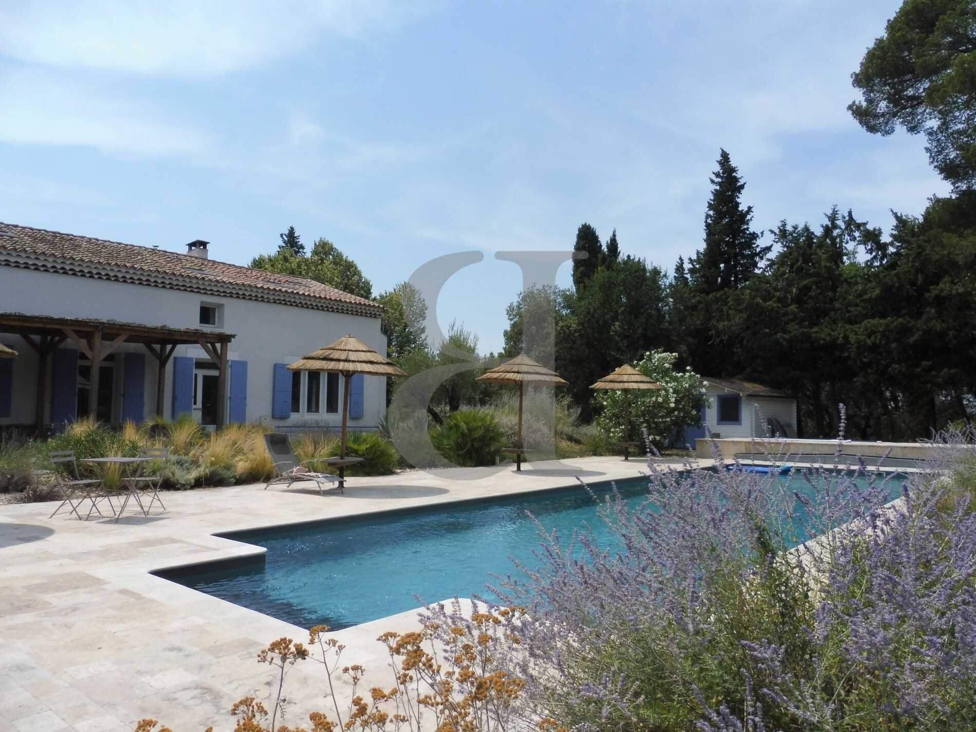 Other in Pernes-les-Fontaines, Provence-Alpes-Cote d'Azur 11960447