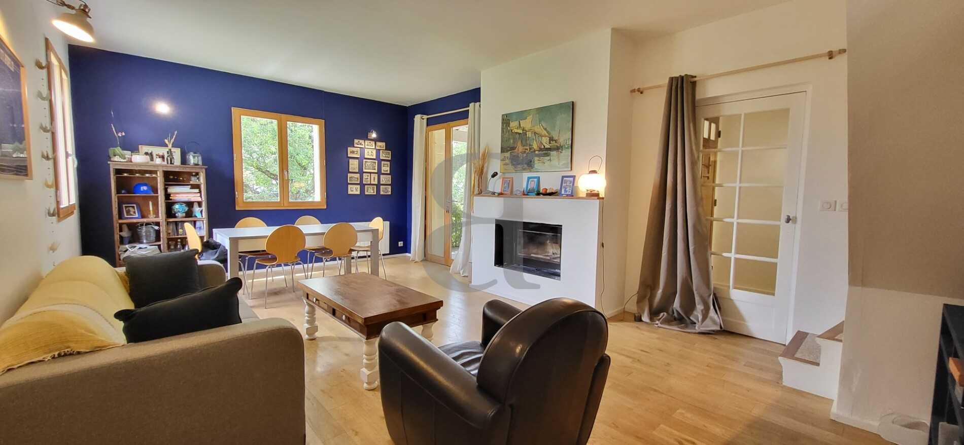 Rumah di Badui, Provence-Alpes-Cote d'Azur 11960464