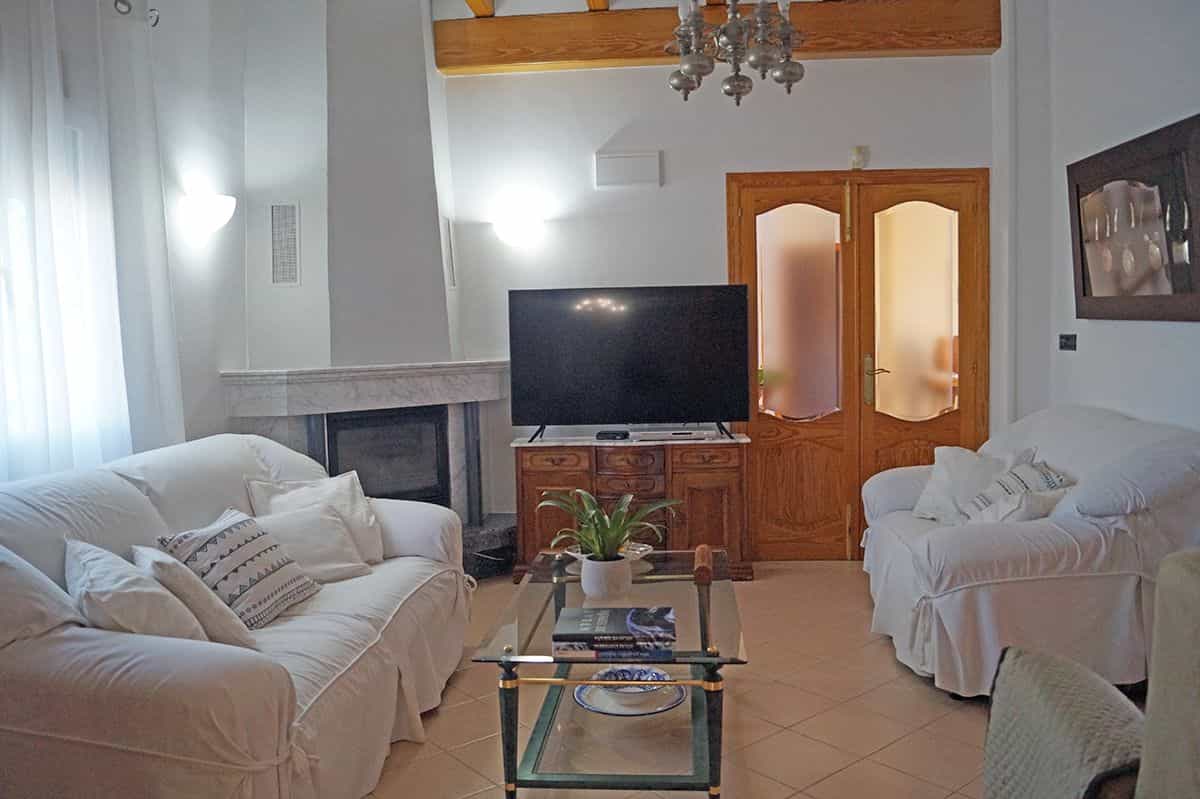 بيت في Oliva, Comunidad Valenciana 11961537