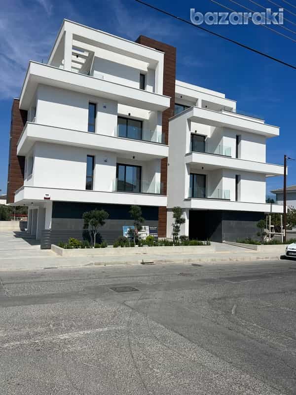 Condominium in Germasogeia, Limassol 11962295