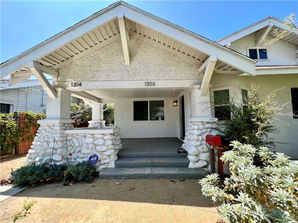 House in Van Ness, California 11962491
