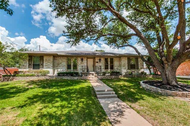 House in Richardson, Texas 11964387
