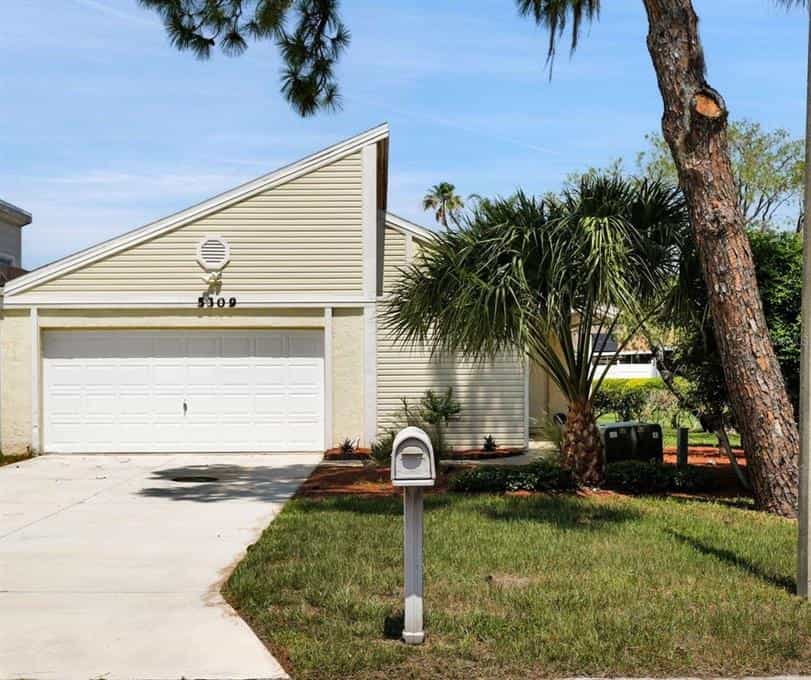 rumah dalam New Port Richey, Florida 11964416